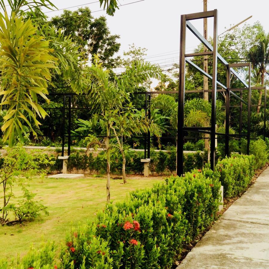 Wassana Sitdharma Guesthouse Trang Eksteriør billede