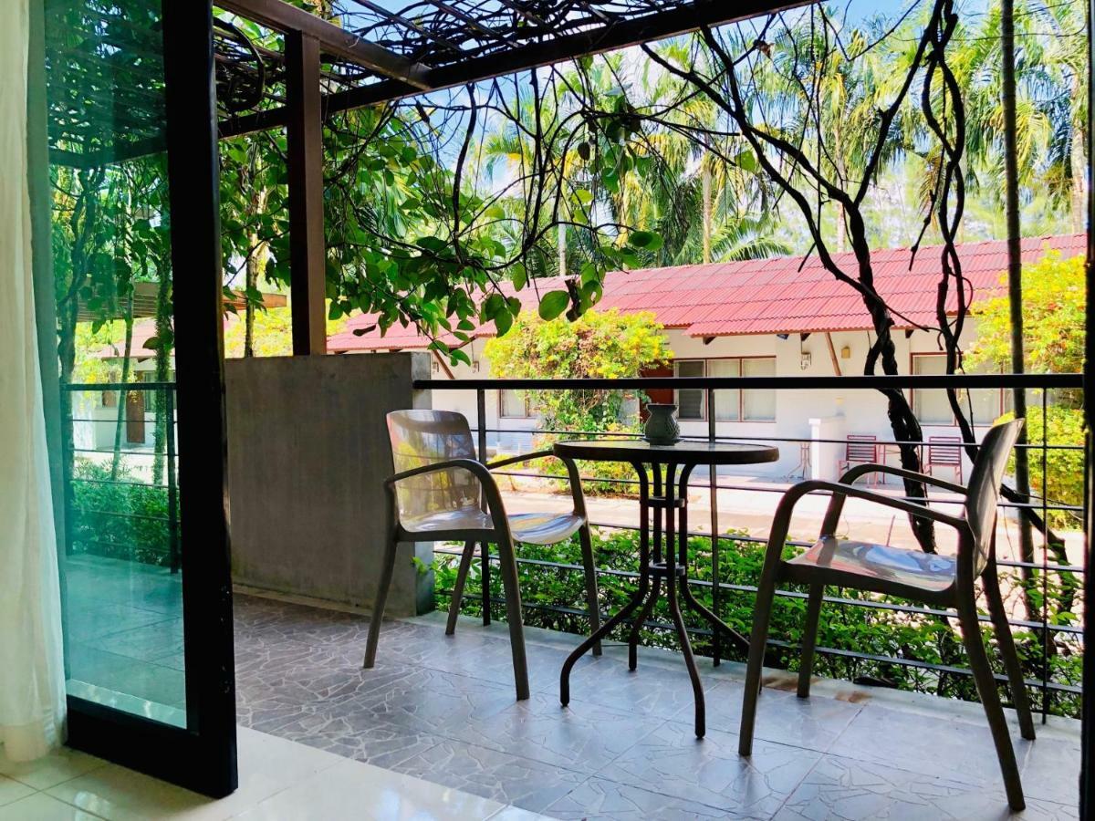 Wassana Sitdharma Guesthouse Trang Eksteriør billede